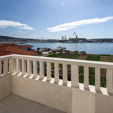 Aparthotel Vipo Seget Donji Seget