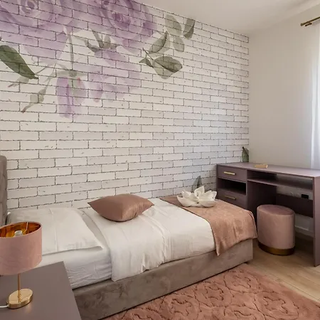 Vipo Seget Aparthotel *