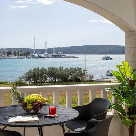 Hotel apartamentowy Vipo Seget *